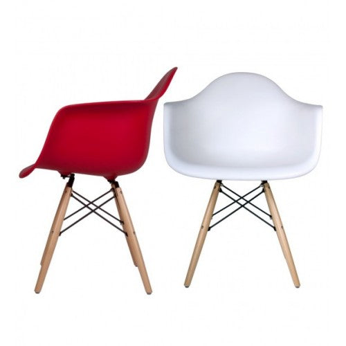 Eames DAW chair replica in white polypropylene
